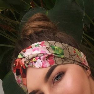 GUCCI BLOOMS PRINT FLORAL HEADWRAP